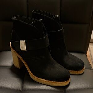 UGG Black and Tan Heeled Boots